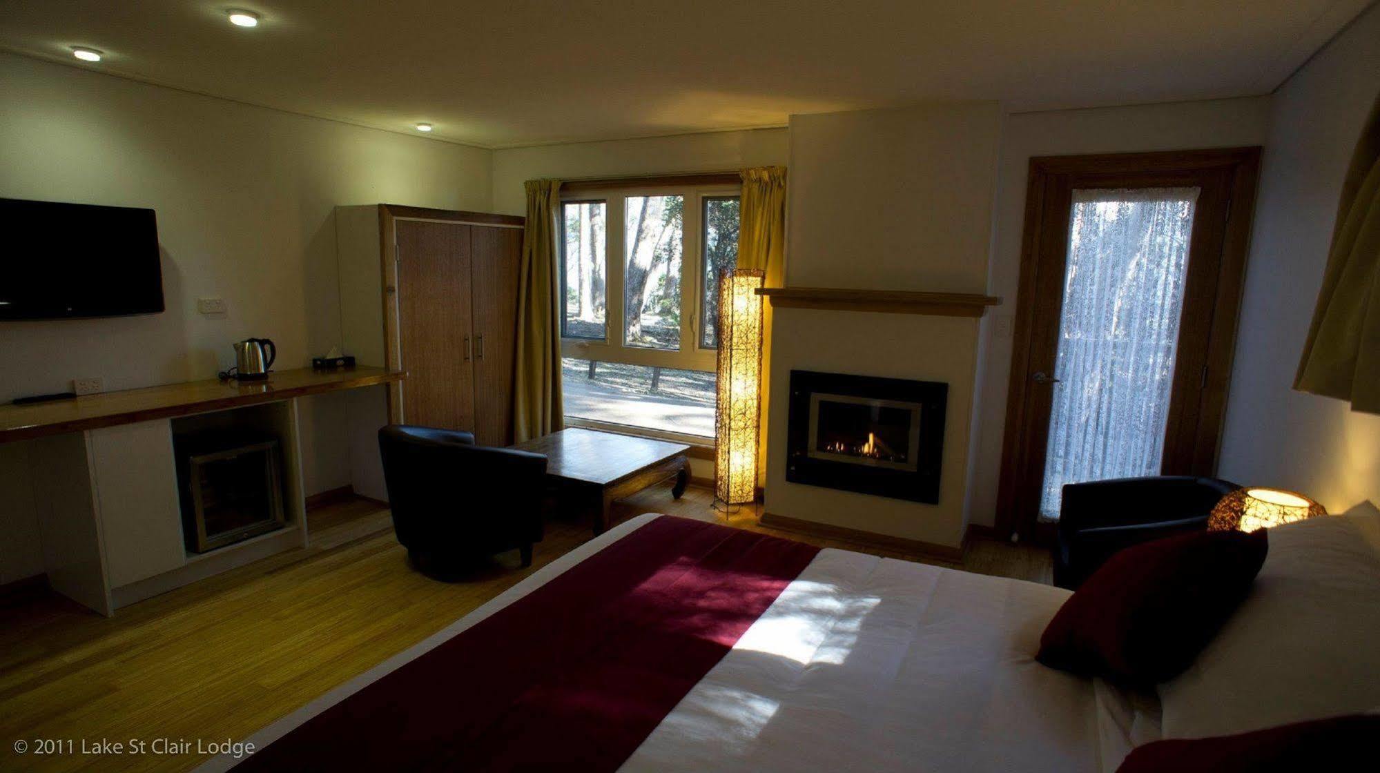 Lake St Clair Lodge Kültér fotó